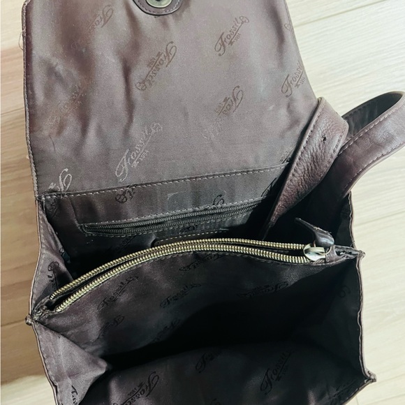 FINAL WEEK! 🔥Genuine Leather Fossil Crossbody Bag - Picture 6 of 9